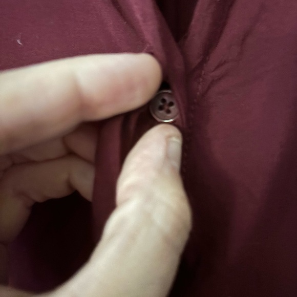 Old Navy Red 3/4 Sleeve Buttoned Blouse with Mandarin Collar - Picture 4 of 4